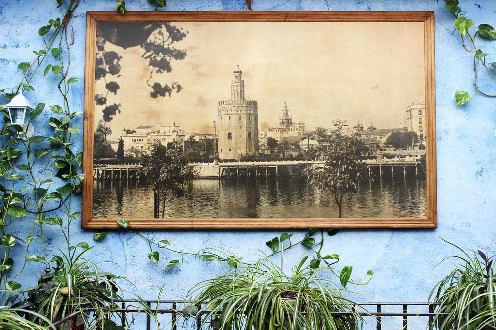 Hostal Lis Sevilla Exteriör bild