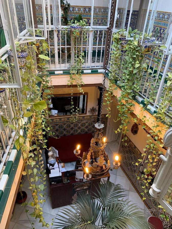 Hostal Lis Sevilla Exteriör bild