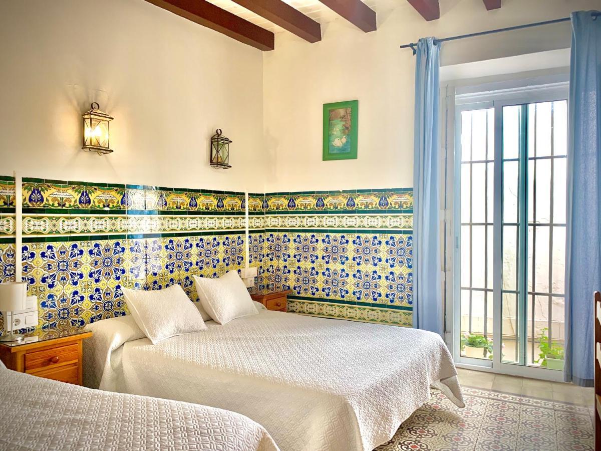 Hostal Lis Sevilla Exteriör bild
