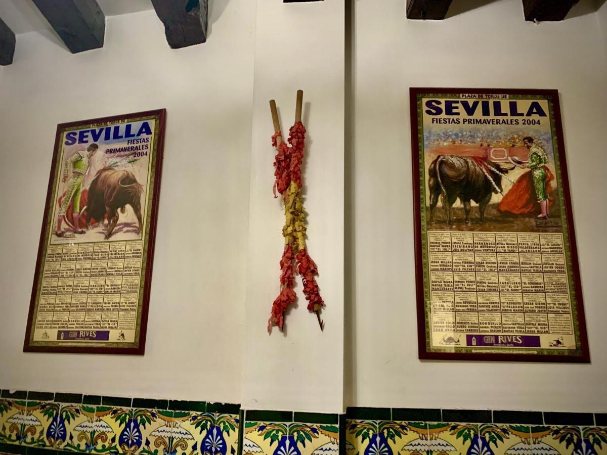 Hostal Lis Sevilla Exteriör bild